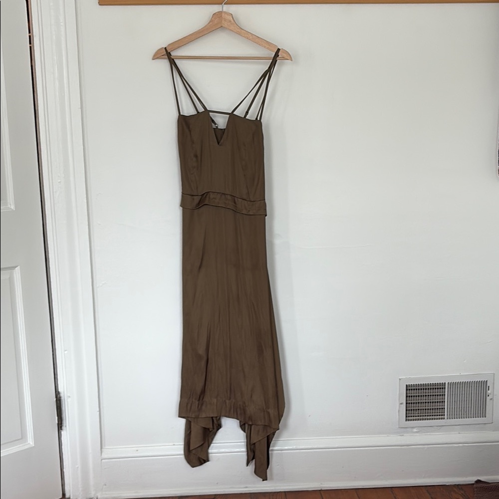 Olive green vintage H&M flowey strappy dress 8